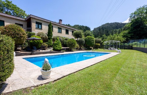 Bermeo Villa | SARREN Villa Pool