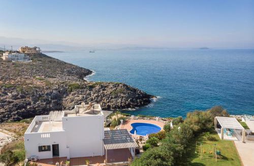 Stavros Villa | Seafront Villa Shore, Sea & Sun Villas