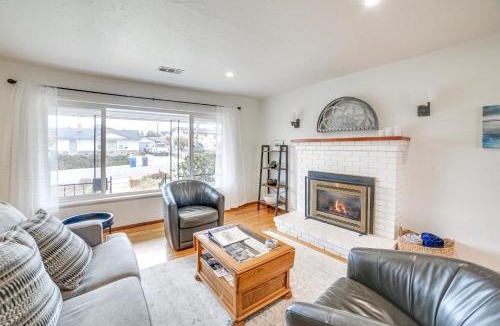 Seaside House | Seaside Vacation Rental w/Patio Near Monterey Bay
