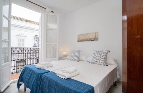 Sanlucar de Barrameda Apartment | SibsSanlucar San Juan - Cabildo Centro Playa Familias Amigos