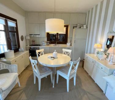 Pagoneri House | Siki House