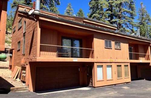 Mammoth Lakes Apartment | Ski Run Villas 8