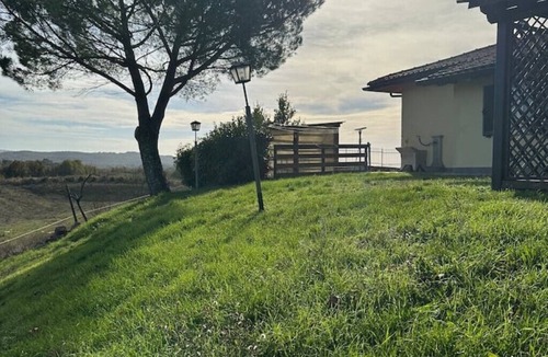 Terranuova Bracciolini Villa | Small villa in the woods between Florence Arezzo and Siena