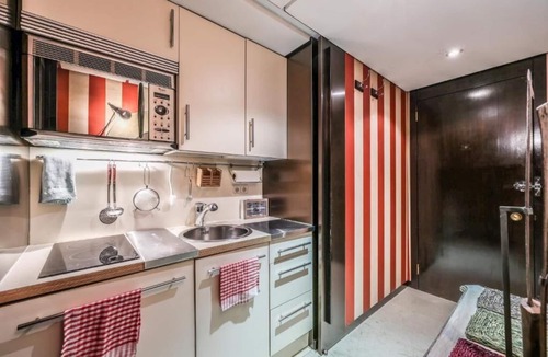 Castellana Apartment | Smartroom Madrid by Arco