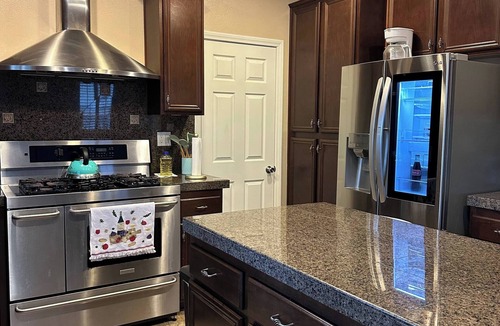 Hemet House | SoCal oasis: 5BR retreat w/private pool and mountain views; sleeps 12