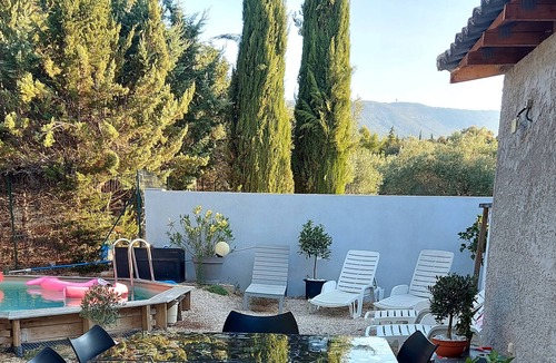 Cucuron Villa | South Luberon: villa with swimming pool at the foot of the Luberon