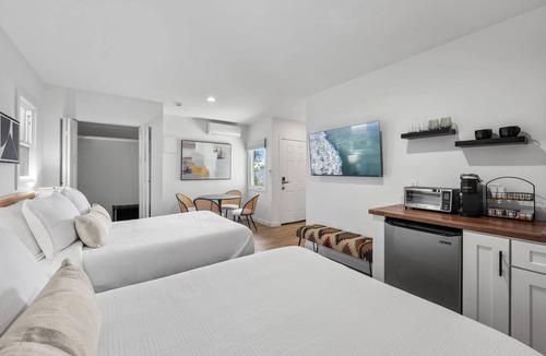 South Oceanside Hotel | South O Bungalow 7 - Premium Double Studio + Patio