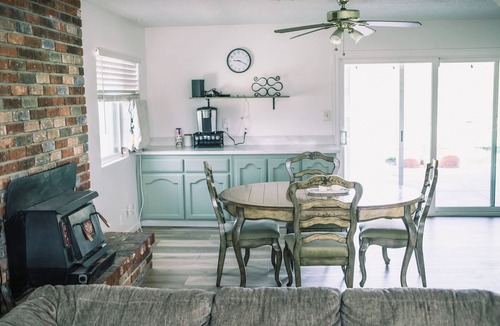 Tehachapi House | Spacious 4-bedroom home, AC, beautiful backyard with views, and deluxe hot tub.