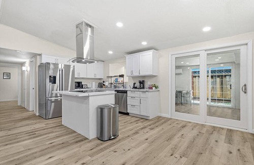 Tennyson - Alquire House | Spacious 4BR/3BA Getaway/Fast Bay Area Commute