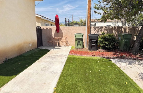 Rosemead House | Spacious 5-bedroom house in charming San Gabriel with Tasla charging
