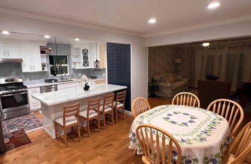 Walnut Creek House | Spacious 5-bedroom house with AC and WiFi in charming Walnut Creek