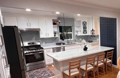 Walnut Creek House | Spacious 5-bedroom house with AC and WiFi in charming Walnut Creek