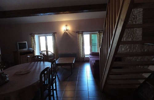 Brunet Apartment | Spacious accommodation for 9 in the heart of Valensole Plateau
