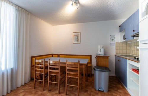 Guillaumes Apartment | Spacious Alpine Triplex with Terrace