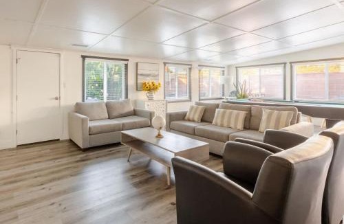 Fullerton Villa | Spacious Disneyland 5 Bedroom 4 Bath House with Game Room