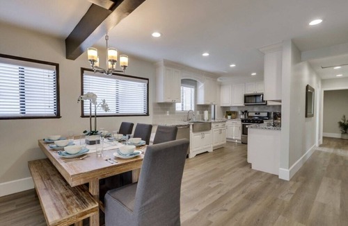 Fullerton House | Spacious Home: Perfect 4 Families, Garage Parking