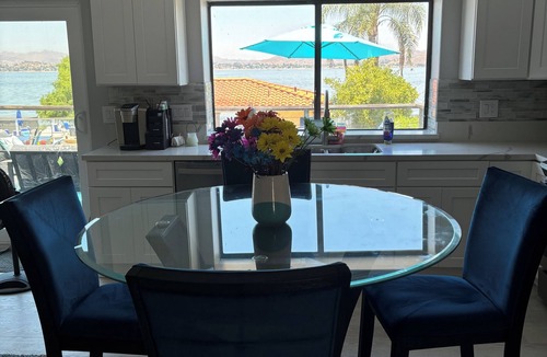 Lakeland Village House | Spacious Lakeside Bungalow with large private deck and breath taking views