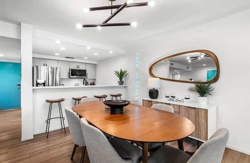Palm Desert Apartment | Spacious Modern Condo/Blocks from El Paseo