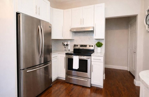 Oakland House | Spacious Victorian Home | Minutes to SF