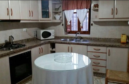 Las Tres Villas Apartment | Spanish Charm & Mountain View in Escúllar