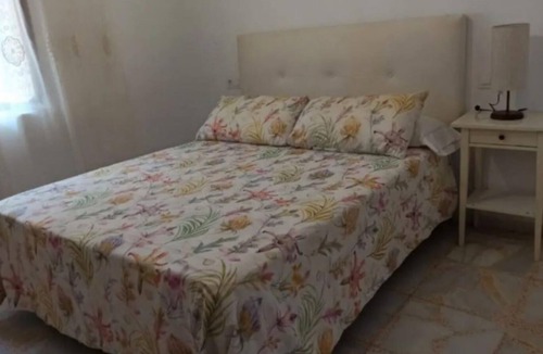 Las Tres Villas Apartment | Spanish Charm & Mountain View in Escúllar