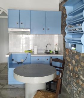 Vari Apartment | Stone Oasis apartment Vari Syros