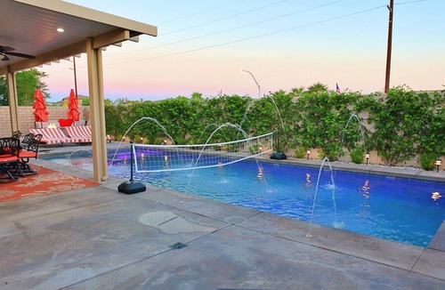 Terra Lago Villa | Strada 5 Bedroom Comfore Inn Coachella 2024 drive