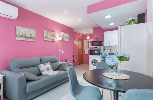 Cadiz Apartment | Studio 'Arena, A Pie De Playa' with Wi-Fi and Air Conditioning