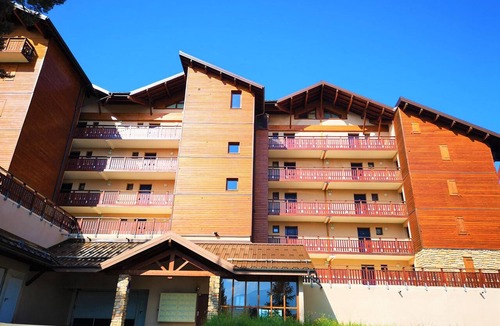 Le Devoluy Apartment | Studio cabin 4 pers, mountain view, ski access