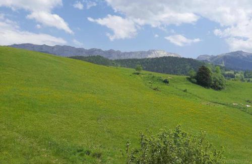 Villard-de-Lans Apartment | Studio cabine avec balcon, vue montagnes proche centre village - FR-1-515-68