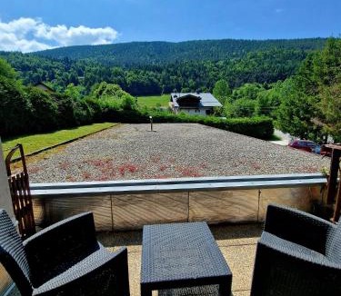 Villard-de-Lans Apartment | Studio cosy 4 pers proche ski & village parking gratuit