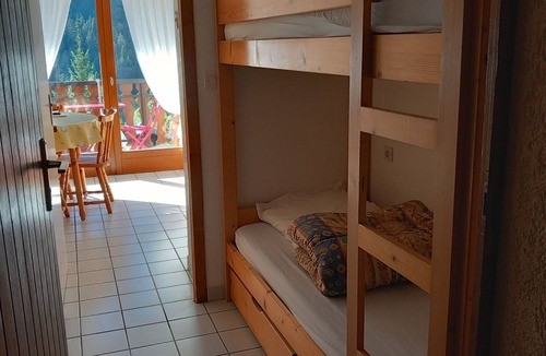 Chatel Apartment | Studio Cozy in Châtel with Mountain View, Balcony, and Parking
