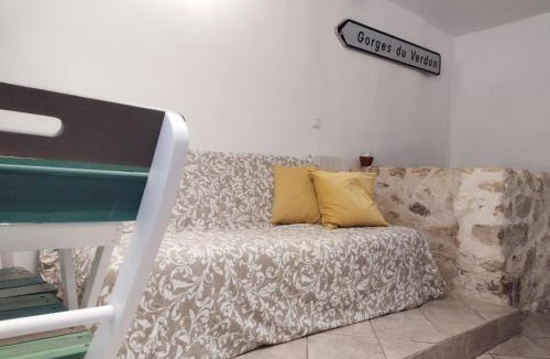 Riez Apartment | Studio Genêt Verdon Provence