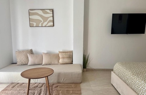 Grasse House | studio indépendant avec jardin & piscine dans villa
