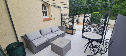 Callas Apartment | Studio, piscine, calme, à proximité du village