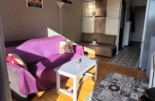 Villard-de-Lans Apartment | STUDIO plein sud "Les Arolles" Balcon de VILLARD DE LANS