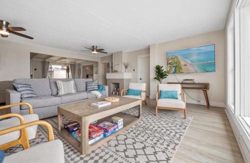 Ocean Beach Villa | Stunning Oceanfront Villa - Massive Patio, Hot Tub, Parking, Pet Friendly & Views!