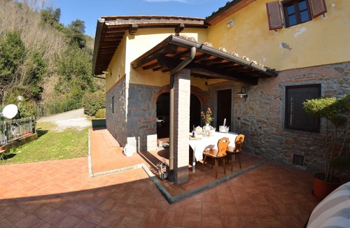 Massa e Cozzile Villa | Stunning villa for 6 people with private pool, internet, TV, patio and pets allowed