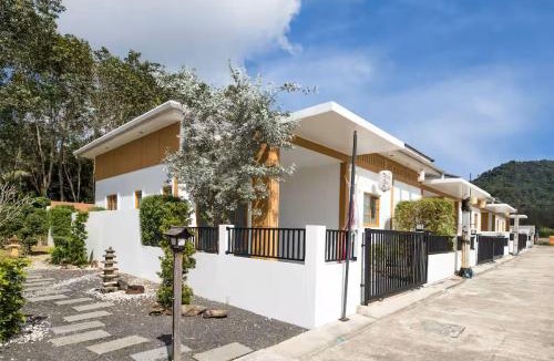 Thep Kasattri Villa | Sunrise Garden A044 Villa 2 Bedrooms near Airport