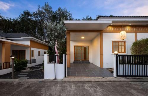 Thep Kasattri Villa | Sunrise Garden A044 Villa 2 Bedrooms near Airport