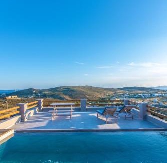 Tinos Villa | Sunset junior suites