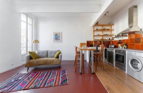 Le Chapitre Apartment | Superbe appart, central, petit balcon & vue Place