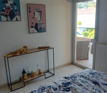 Cuers Apartment | Superbe appartement T2