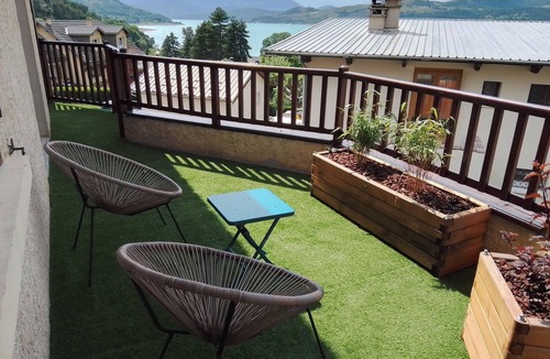 Savines-le-Lac Apartment | T2 Between lake and mountains in Savines, 300m from the lake