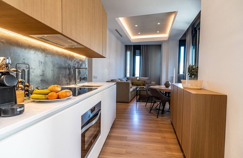 Centro Comercial House | Tendillas Suites