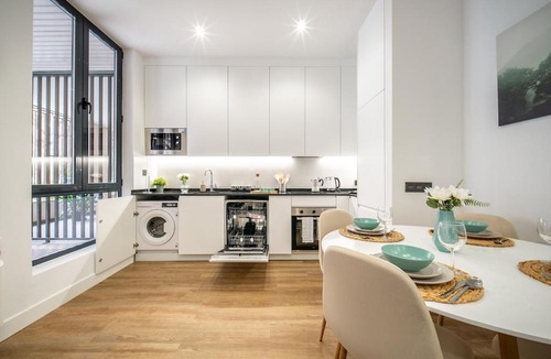 Imperial Apartment | The Glass Cube