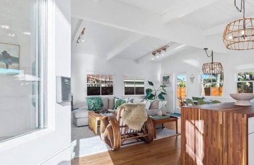 Aptos House | Tiki Tides