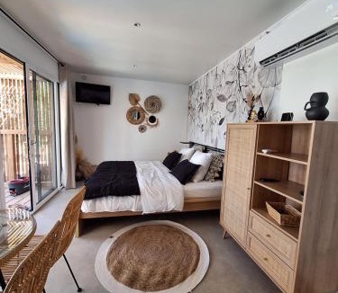 Le Thoronet House | TINY HOUSE avec piscine "La Bernadette" villa Sisyphe