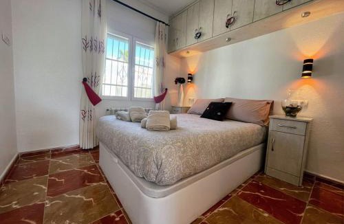San Miguel de Salinas Villa | Traditional Villa with Private Pool SM591