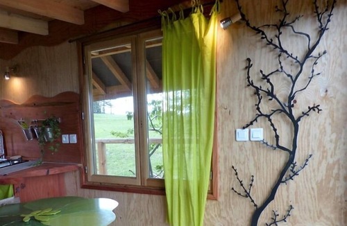 Saint-Paul-les-Monestier Cabin | Tree House-Private Bathroom-Mountain view-La Cabane des Cerfs